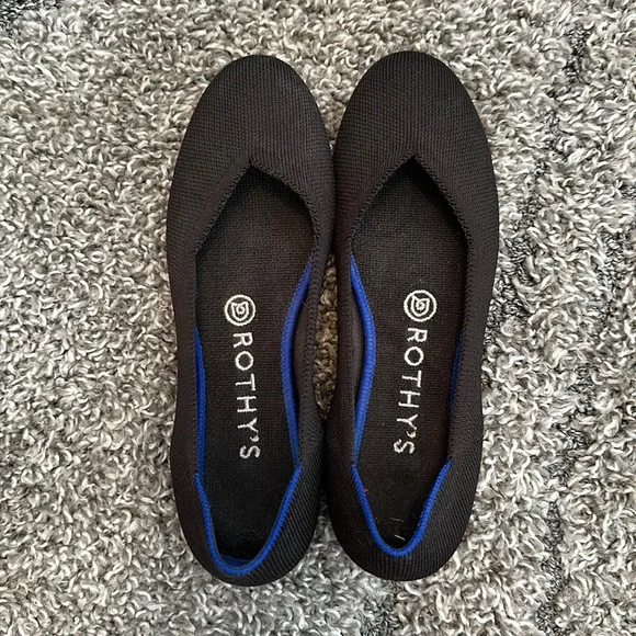 Rothy’s Flats in black size 7 - Picture 1 of 2